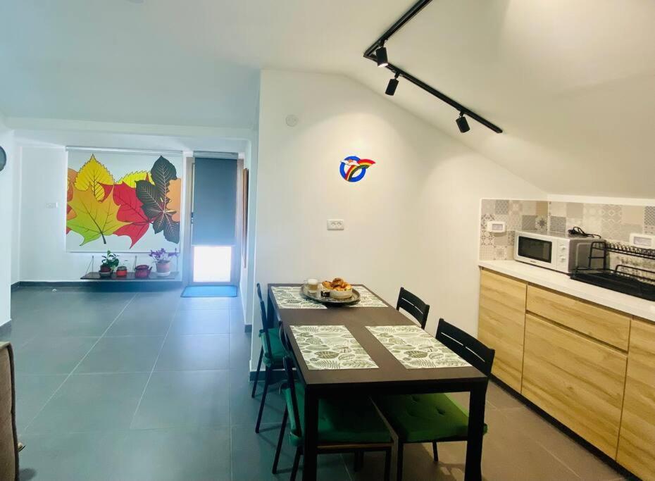 קומותיים ברמה Apartment Sha'al Екстериор снимка
